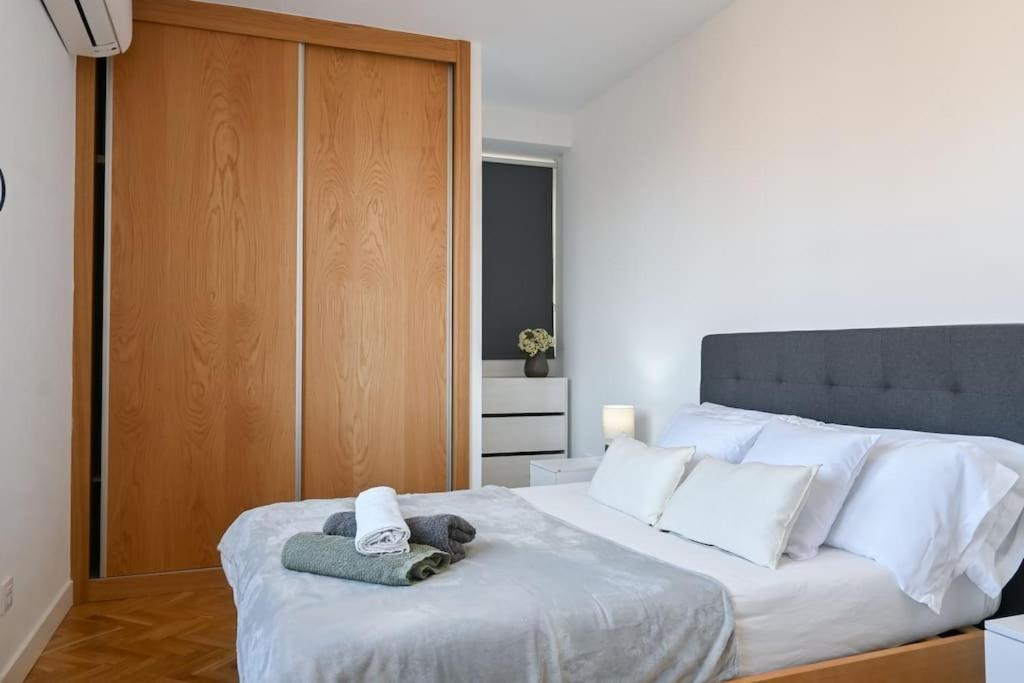 For You Rentals Apartamento Temporal Centrico De Dos Dormitorios Sil2 Madrid Kültér fotó