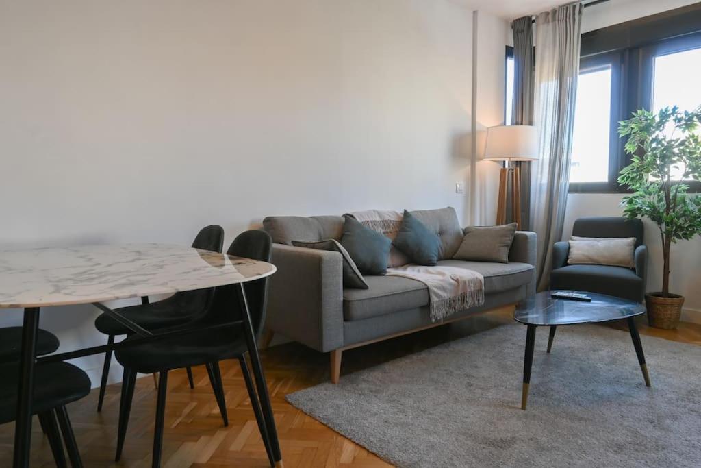 For You Rentals Apartamento Temporal Centrico De Dos Dormitorios Sil2 Madrid Kültér fotó